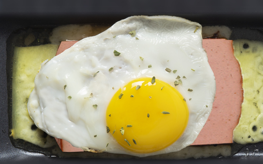 Fleischkäse mit Ei