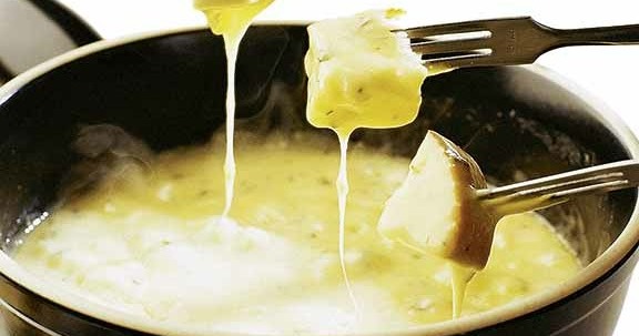 Bergkäsefondue
