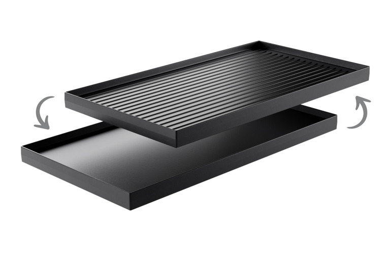 Reversible grill plate for PizzaGrill 8